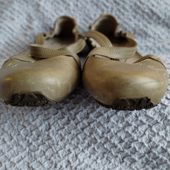 Womens Size 8 Ahnu Karma Latitude Beige - Picture 5 of 8